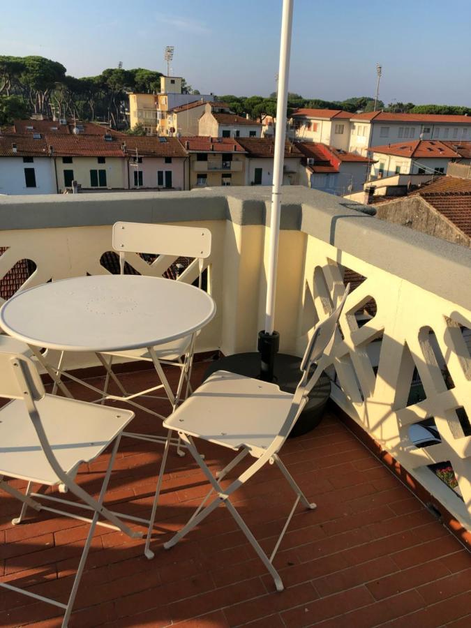 Torre Della Darsena Appartement Viareggio Buitenkant foto